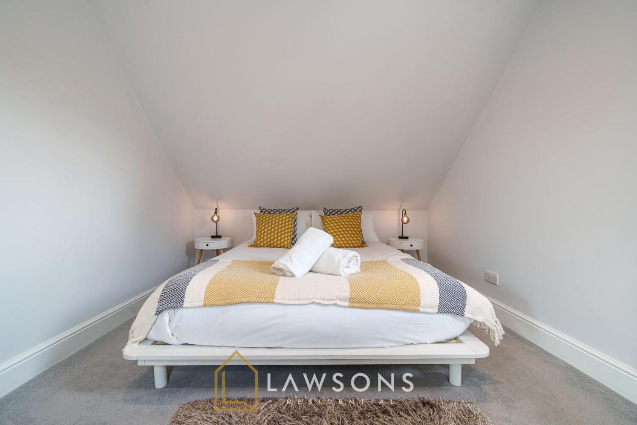 Apartmán Loft Living By Lawsons With Parking Windsor Exteriér fotografie