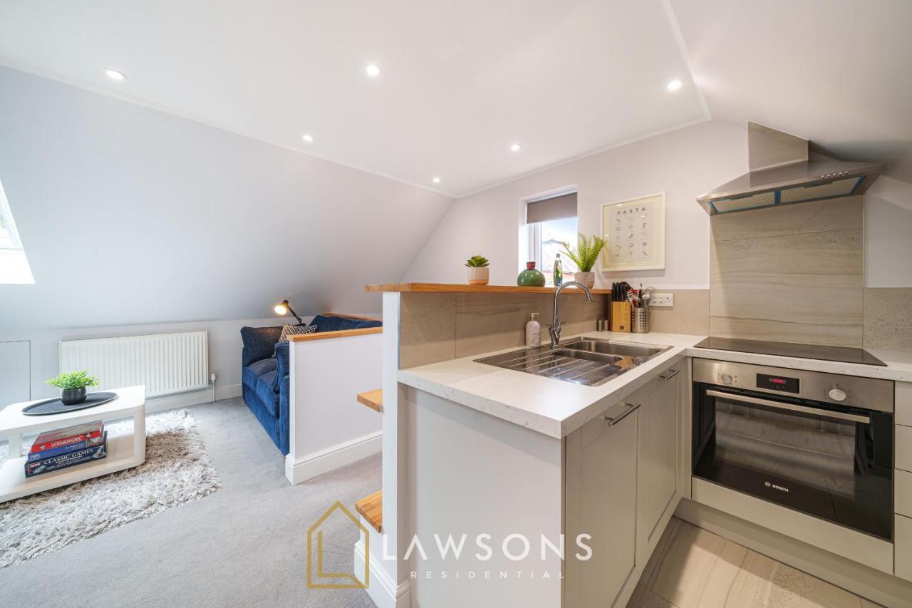 Apartmán Loft Living By Lawsons With Parking Windsor Exteriér fotografie